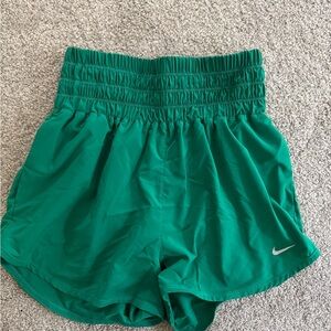 Nike high rise boxer short